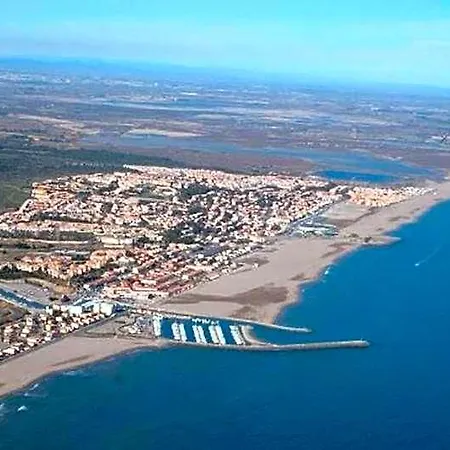 Hotel A 100m De La *